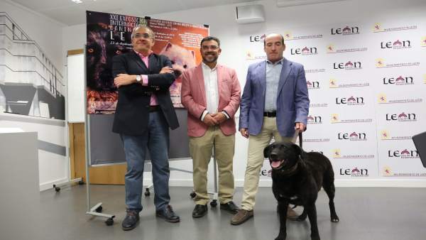 Presentación de la Exposición Internacional Canina. Presentación de la Exposición Internacional Canina.