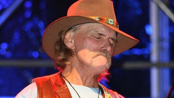 Dickey Betts, guitarrista de los Allman Brothers. Dickey Betts, guitarrista de los Allman Brothers.