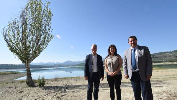 Visita de la Diputación al área de los Bermejales Visita de la Diputación al área de los Bermejales