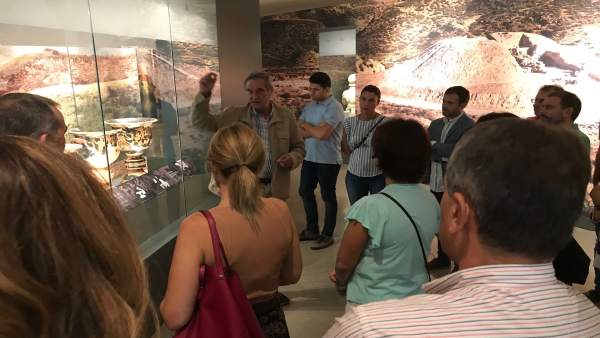 Visita guiada del PSOE al Museo del Arte Ibérico Visita guiada del PSOE al Museo del Arte Ibérico