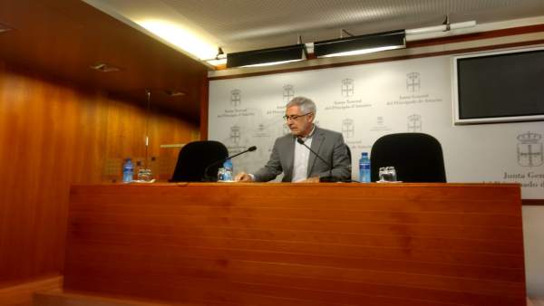 Gaspar Llamazares. Gaspar Llamazares.