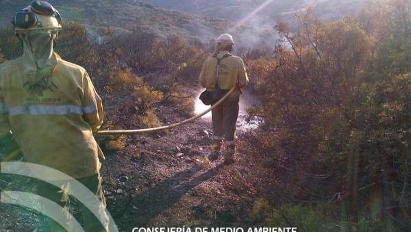 Fuego incendio casares intervención infoca Fuego incendio casares intervención infoca
