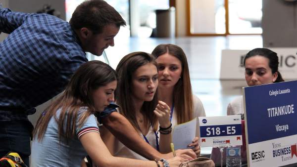 Equipo participante Young Business Talents Equipo participante Young Business Talents
