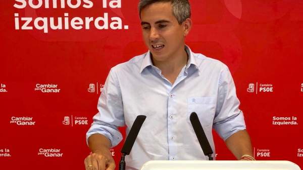 Zuloaga valora en rueda de prensa la reunión de Revilla con Pedro Sánchez Zuloaga valora en rueda de prensa la reunión de Revilla con Pedro Sánchez