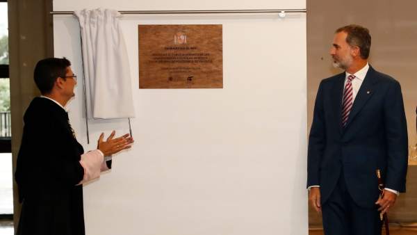 El rei presideix a València l'obertura del curs de les universitats espanyoles El rei presideix a València l'obertura del curs de les universitats espanyoles