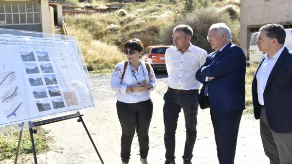 Ceniceros en la presentación proyecto de carreteras en Quel Ceniceros en la presentación proyecto de carreteras en Quel