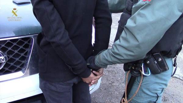 Opc Albacete. Nota De Prensa (Detención De Un Fugitivo Huido De La Justicia Ruma Opc Albacete. Nota De Prensa (Detención De Un Fugitivo Huido De La Justicia Ruma