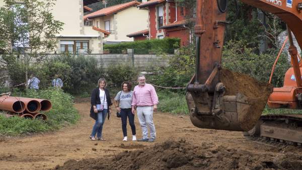 Obras para evitar las inundaciones en el Barrio La Llastra Obras para evitar las inundaciones en el Barrio La Llastra
