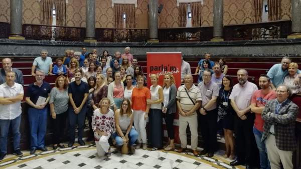 L'Ajuntament de València llança la 3a edició del 'Voluntariat pel valencià' L'Ajuntament de València llança la 3a edició del 'Voluntariat pel valencià'