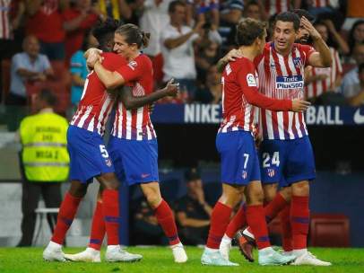 El Atlético de Madrid celebra un gol ante el Huesca.