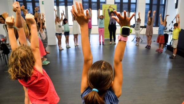 EduCaixa promueve la cultura, la ciencia y el emprendimiento EduCaixa promueve la cultura, la ciencia y el emprendimiento