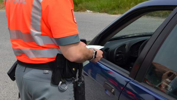 Agente de la Policía Foral. Agente de la Policía Foral.