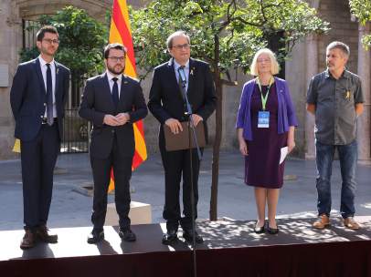 El presidente del Govern, Quim Torra, y miembros de su Ejectutivo en el acto en Sant Julià de Ramis.