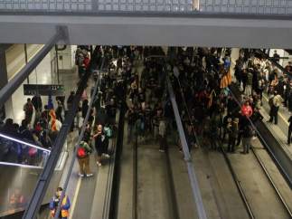 Los CDR ocupan las vías del AVe en Girona