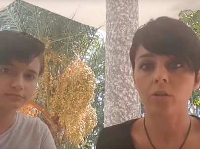 Patricia Aguilar y Noelia Bru, en un instante del vídeo grabado.