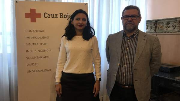 Antonio González y Helena Benito, de Cruz Roja Zaragoza. Antonio González y Helena Benito, de Cruz Roja Zaragoza.