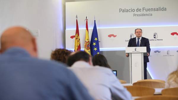 Ruiz Molina en rueda de prensa Ruiz Molina en rueda de prensa