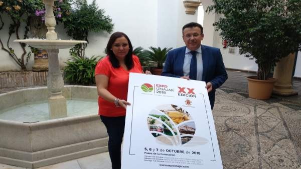 Carrillo y Ruiz presenta ExpoIznájar Carrillo y Ruiz presenta ExpoIznájar