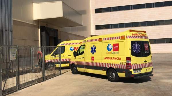 Ambulancias del Summa en el lugar del suceso Ambulancias del Summa en el lugar del suceso