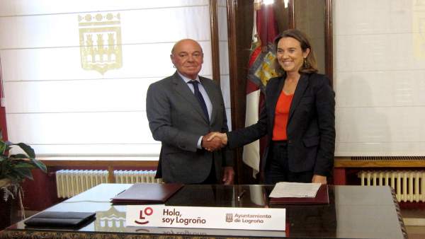 Gamarra y García Calzada, tras firmar el convenio Gamarra y García Calzada, tras firmar el convenio