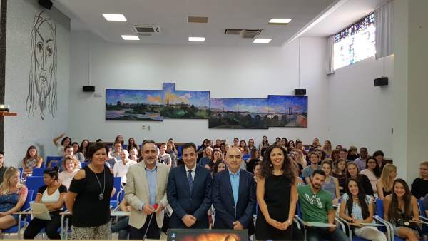 Autoridades en la inauguración de la jornada Autoridades en la inauguración de la jornada