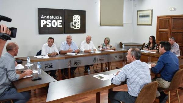 PSOE reunión COAG avispilla del castaño heredia pradas PSOE reunión COAG avispilla del castaño heredia pradas
