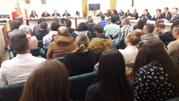 Acusados de meter droga en El Dueso pactan con Fiscalía y evitan el macrojuicio' Acusados de meter droga en El Dueso pactan con Fiscalía y evitan el macrojuicio'