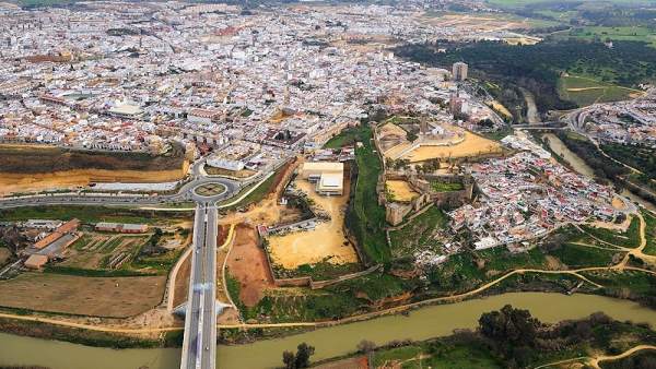 Vista aérea de Alcalá de Guadaíra (Sevilla) Vista aérea de Alcalá de Guadaíra (Sevilla)