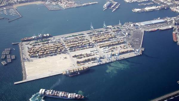 Operaciones Portuarias Canarias en el Puerto de Las Palmas Operaciones Portuarias Canarias en el Puerto de Las Palmas
