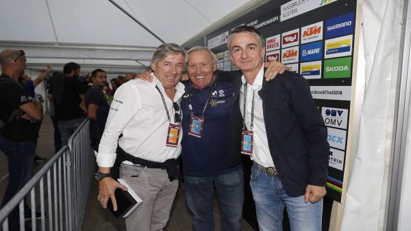 Javier Mínguez, seleccionador nacional de ciclismo, y Eusebio Unzué Javier Mínguez, seleccionador nacional de ciclismo, y Eusebio Unzué