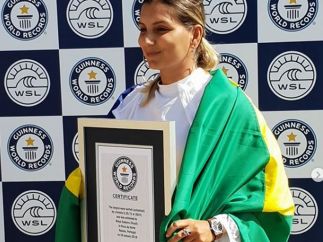 La ola más alta jamás cabalgada por una mujer