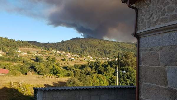 Incendio este domingo 7 de octubre en Mondariz Incendio este domingo 7 de octubre en Mondariz