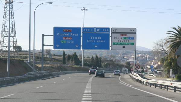 Carretera, Tráfico, Coches, Autovía, DGT, Circulación,Desvío Carretera, Tráfico, Coches, Autovía, DGT, Circulación,Desvío