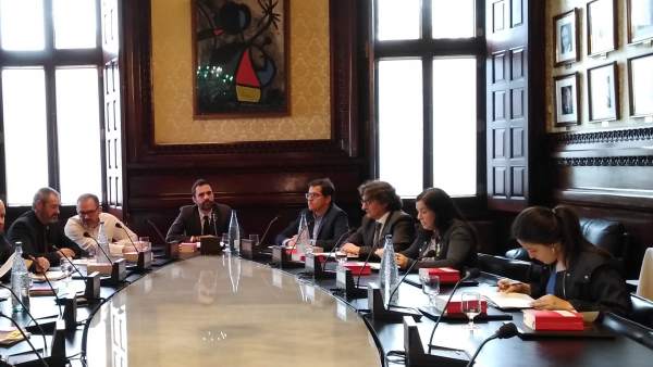 La Mesa del Parlament, reunida este lunes por la tarde. La Mesa del Parlament, reunida este lunes por la tarde.