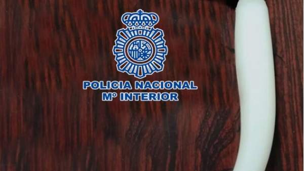 Navaja requisada al ahora detenido Navaja requisada al ahora detenido