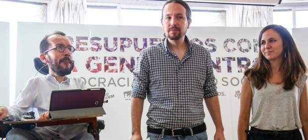 Pablo Echenique, Pablo Iglesias e Ione Belarra en el Círculo de Bellas Artes