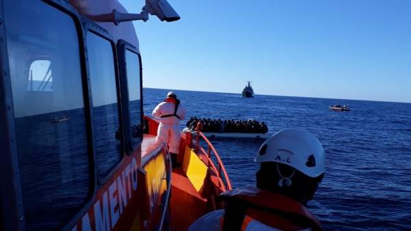 Salvamar Spica, en un rescate en diciembre de 2017 Salvamar Spica, en un rescate en diciembre de 2017