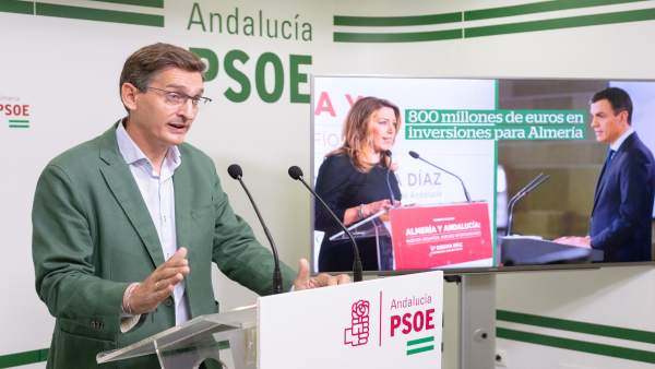 El secretario del PSOE de Almería, José Luis Sánchez Teruel, en rueda de prensa El secretario del PSOE de Almería, José Luis Sánchez Teruel, en rueda de prensa