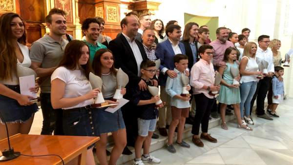 Entrega de premios del II Circuito de Travesías a Nado por los pantanos de Jaén. Entrega de premios del II Circuito de Travesías a Nado por los pantanos de Jaén.