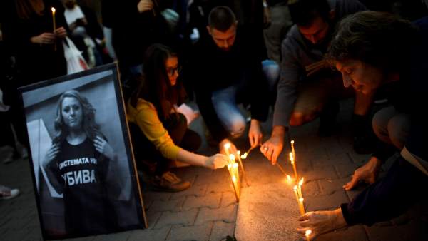 Vigilia por el asesinato de la periodista Victoria Marinova Vigilia por el asesinato de la periodista Victoria Marinova