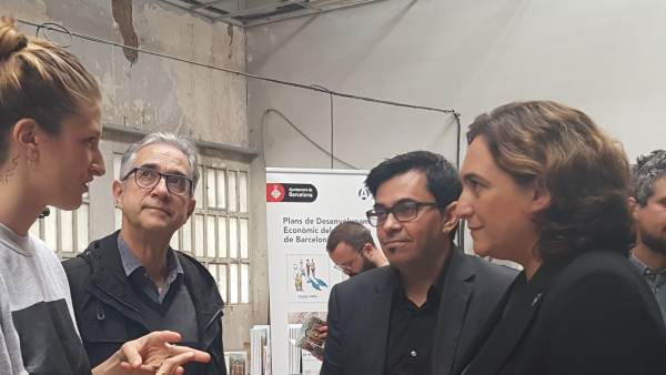 Ada Colau, alcaldesa de Barcelona, el primer teniente de alcalde, Gerardo Pisarello, y el regidor del distrito de Sant Martí, Josep Maria Montaner. Ada Colau, alcaldesa de Barcelona, el primer teniente de alcalde, Gerardo Pisarello, y el regidor del distrito de Sant Martí, Josep Maria Montaner.