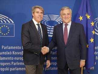 El presidente de la Comunidad de Madrid, Ángel Garrido con Tajani