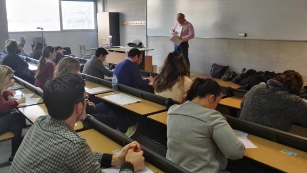 Prueba de oposiones a empleo público. Prueba de oposiones a empleo público.