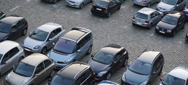 Vehículos de ocasión estacionados/vehículos usados/coches/automóviles
