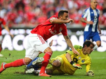 Seferovic y Casillas, Benfica - Oporto