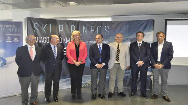 Lambán y Gastón han presentado el abono Ski Pirineos. Lambán y Gastón han presentado el abono Ski Pirineos.