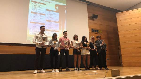 Ganadores en categoría senior Ganadores en categoría senior
