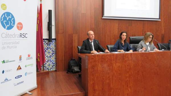 UMU presenta un estudio sobre el nivel de Responsabilidad Social Corporativa UMU presenta un estudio sobre el nivel de Responsabilidad Social Corporativa