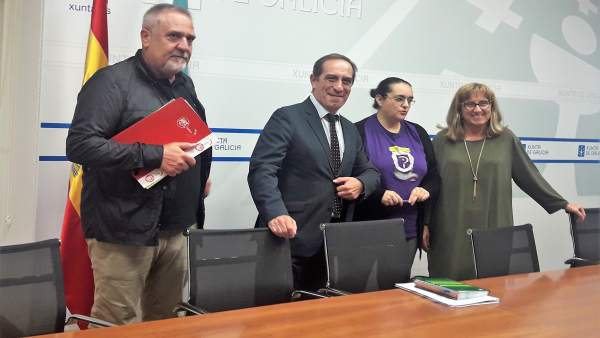 Reunión del conselleiro de Facenda, Valeriano Martínez, con sindicatos Reunión del conselleiro de Facenda, Valeriano Martínez, con sindicatos