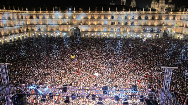 Celebración en la Plaza Mayor de una de las ediciones de la 'Nochevieja Universi Celebración en la Plaza Mayor de una de las ediciones de la 'Nochevieja Universi